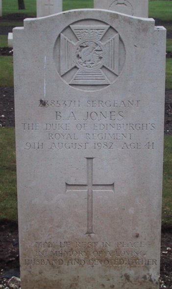 Grave sgt B A Jones - Clcik to enlarge